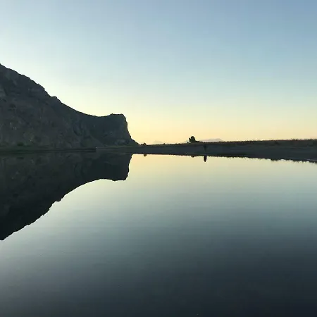 Domus Ligea 別荘 *