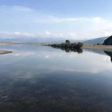 Domus Ligea Ferienhaus *